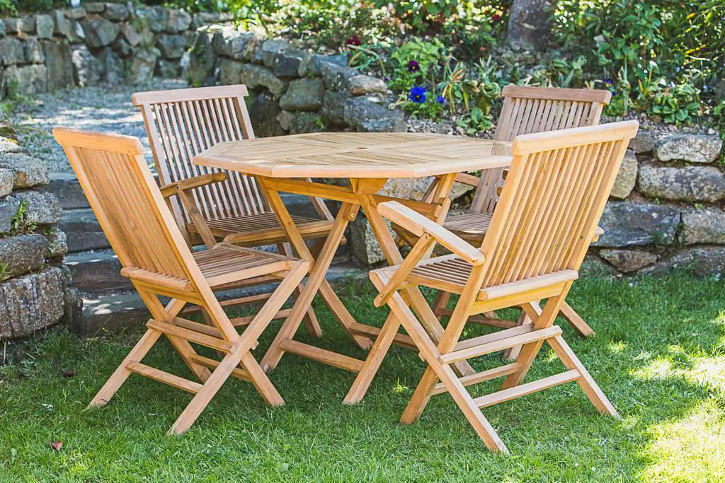 Folding 1m Solid Teak Octagonal Table and Folding Chair Combo Garden Furniture Set