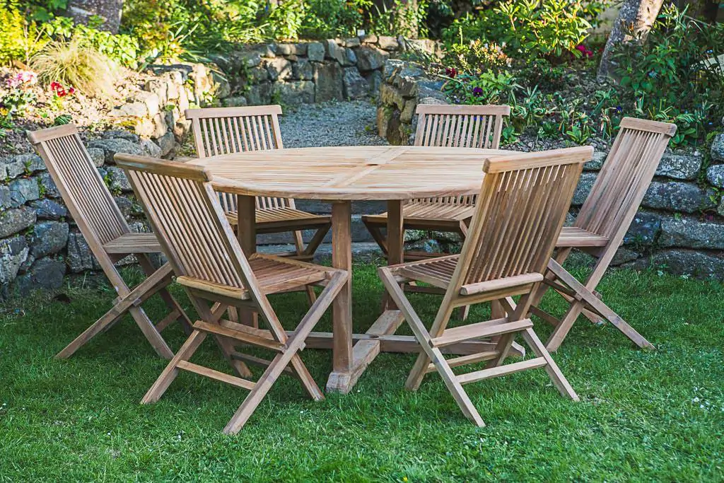 Circular Pedestal Solid Teak 1.5m Table and Folding Chair Garden Furniture Set