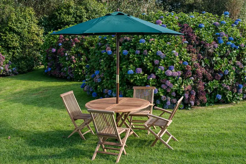 Dark Green 2.5m Wooden Garden Parasol