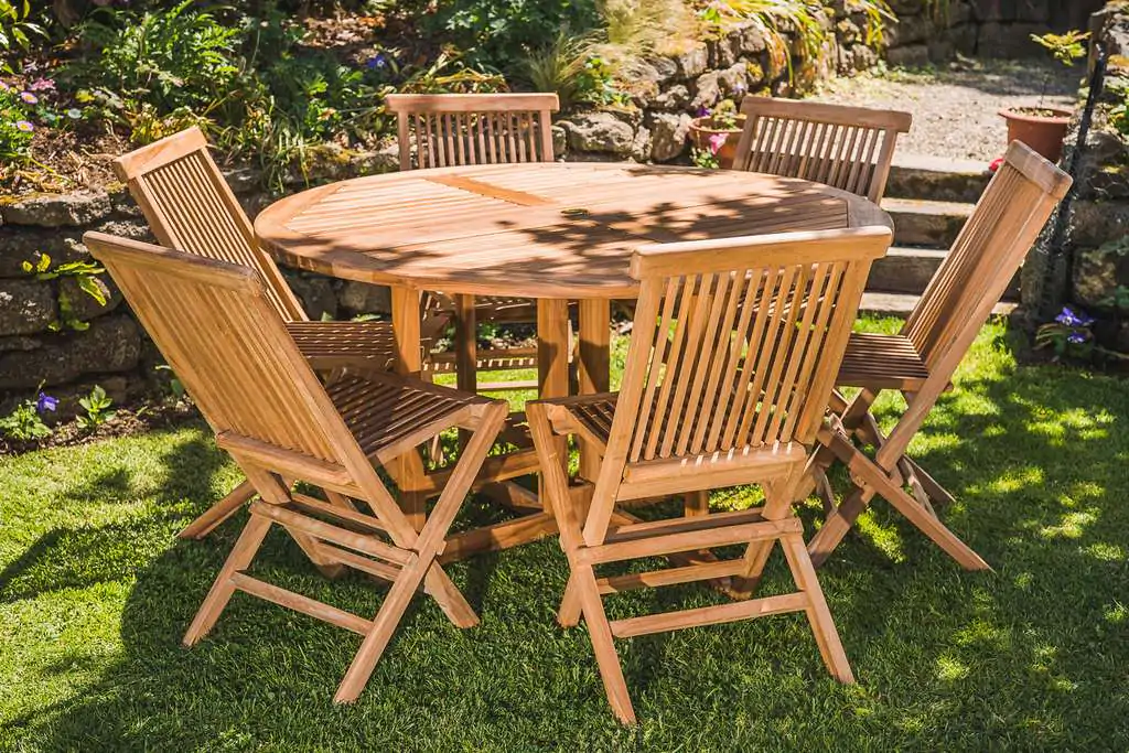 Luxury Teak Garden Patio Set 1.4m Circular Folding Pedestal Table and 6 Folding Chairs
