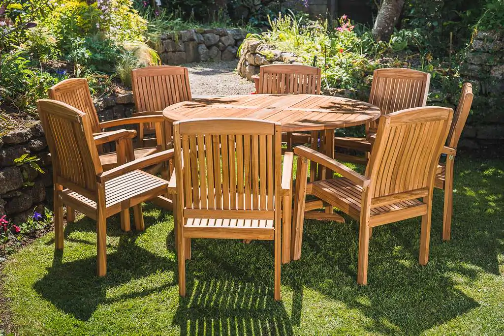 Chunky Teak Patio Set – 1.4m Round Folding Pedestal Table and 8 Stacking Chairs