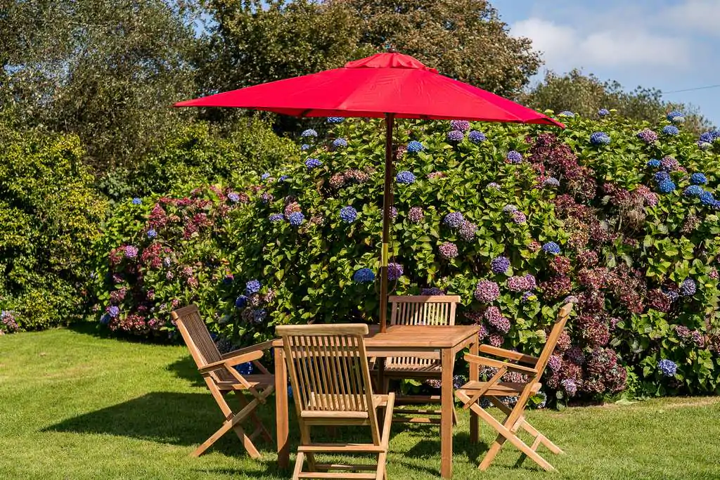 Red 1.8m Square Wooden Garden Parasol