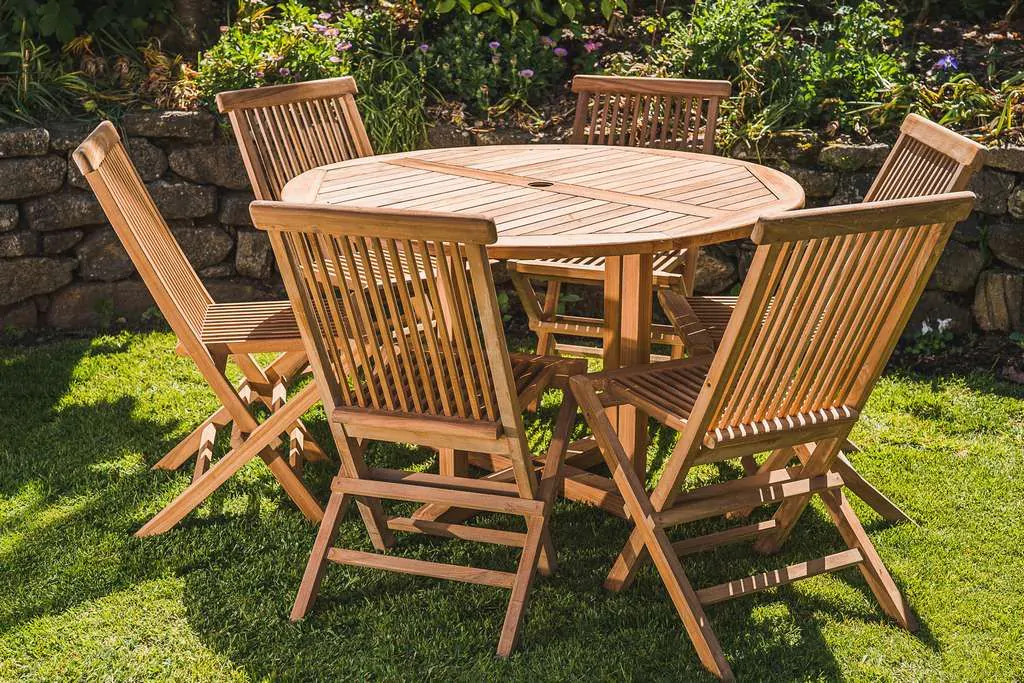1.2m Solid Teak Pedestal Table and 6 Folding Chair Patio Set