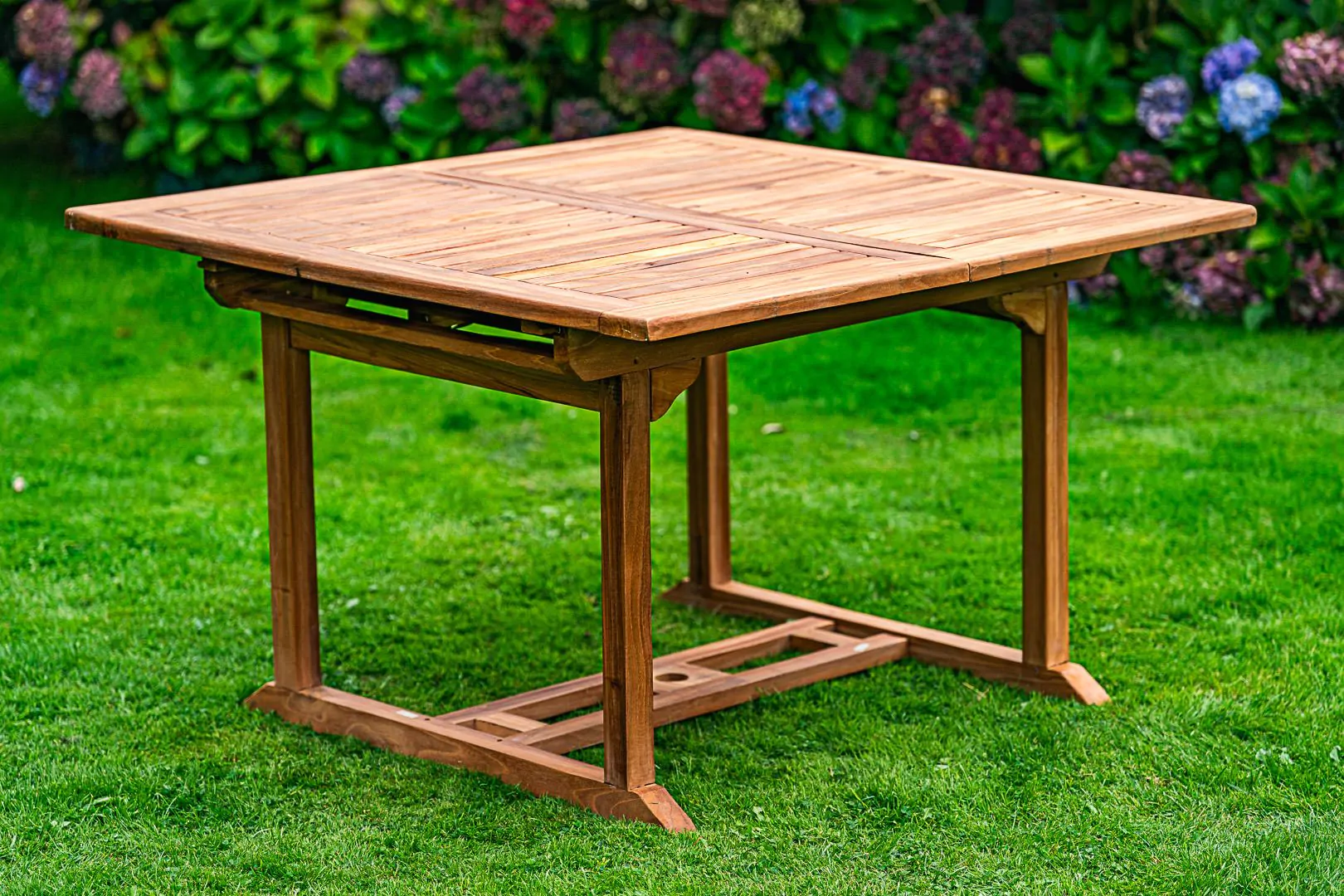 Solid Teak 1.2m – 1.8m Extending Table