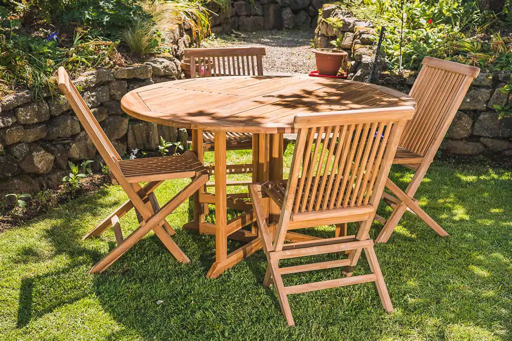 1.4m Solid Teak Folding Pedestal Table and 4 Folding Chairs Patio Set