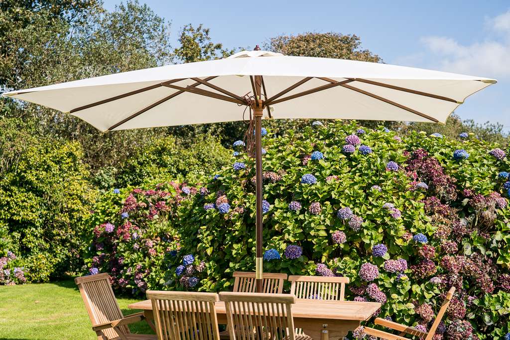 3m x 2m Cream Rectangular Wooden Garden Parasol – Clearance