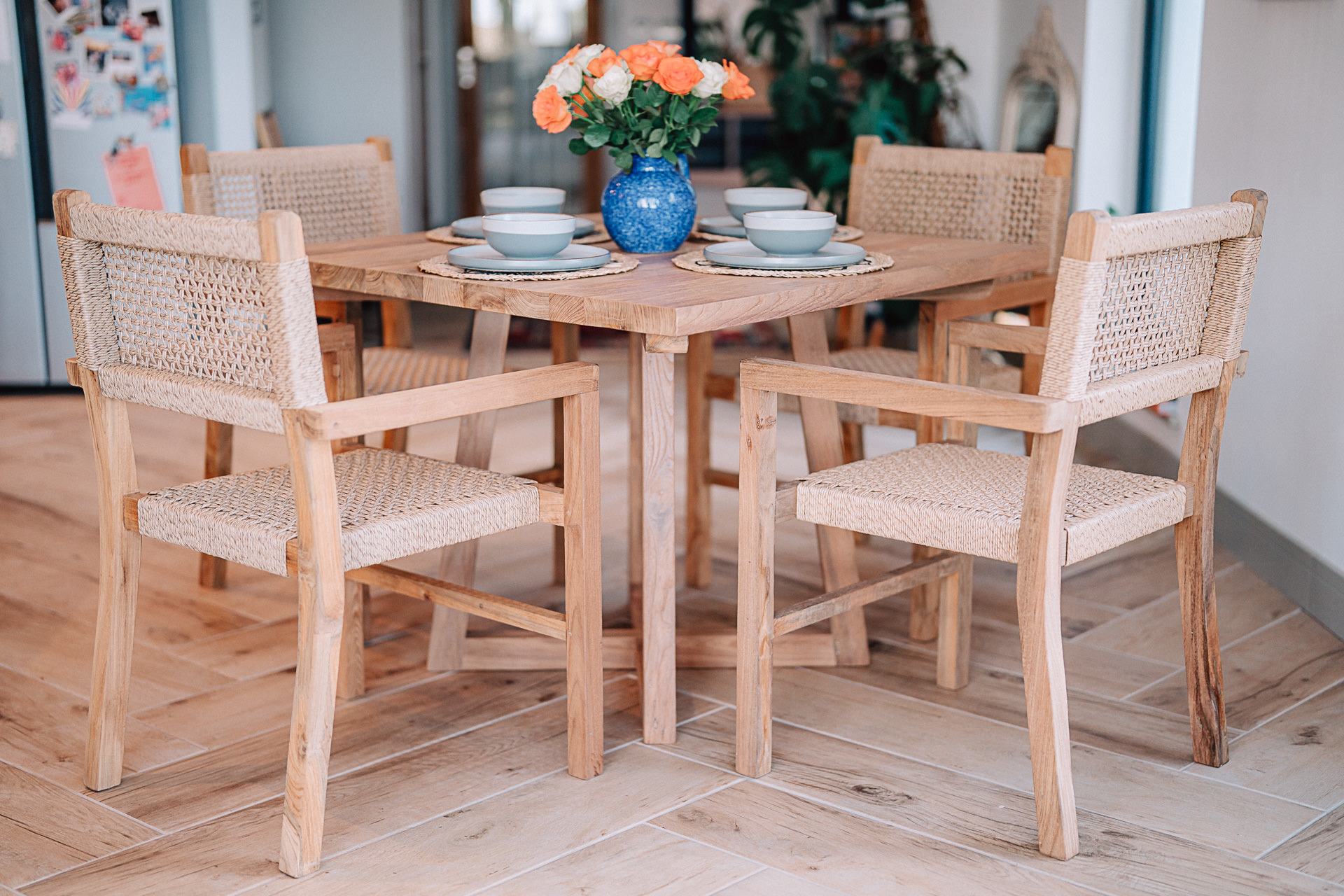 1m Square Lamorna Teak Table with 4 Wicker Chairs