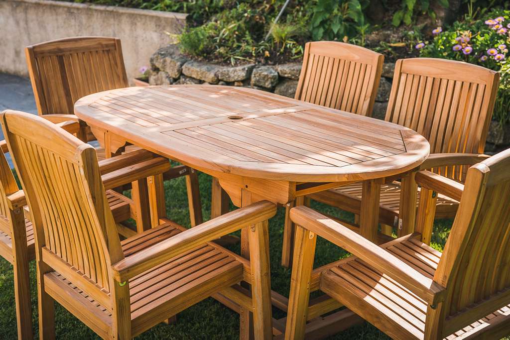 160 oval pedestal set 6 person stacking armchairs 04 2