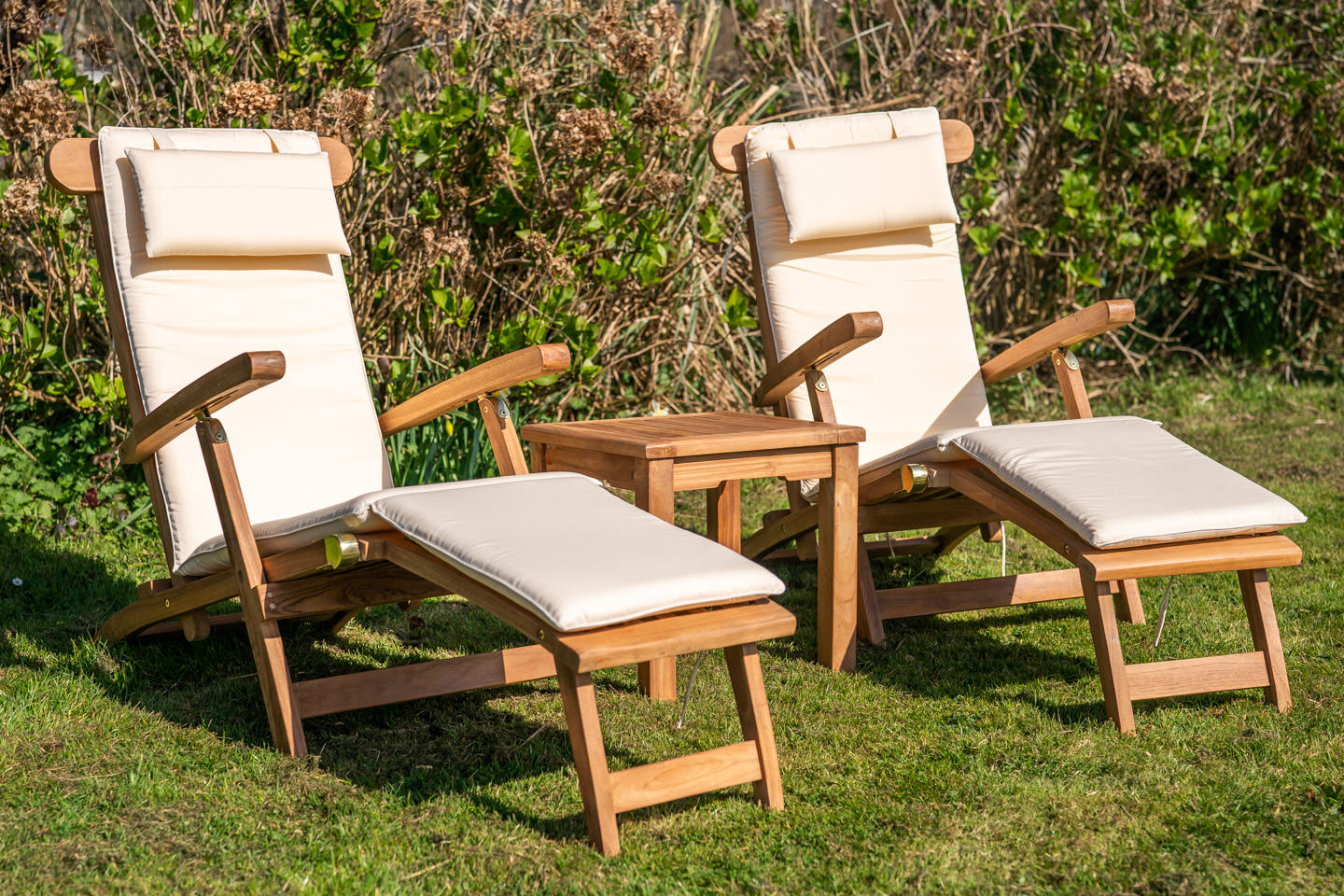 Deluxe Teak sun lounger couples set with cushions 3 1