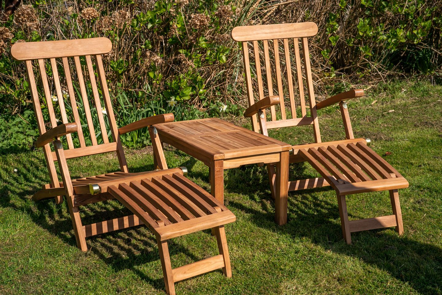 Wooden sun lounger couples set with large coffee 1 1