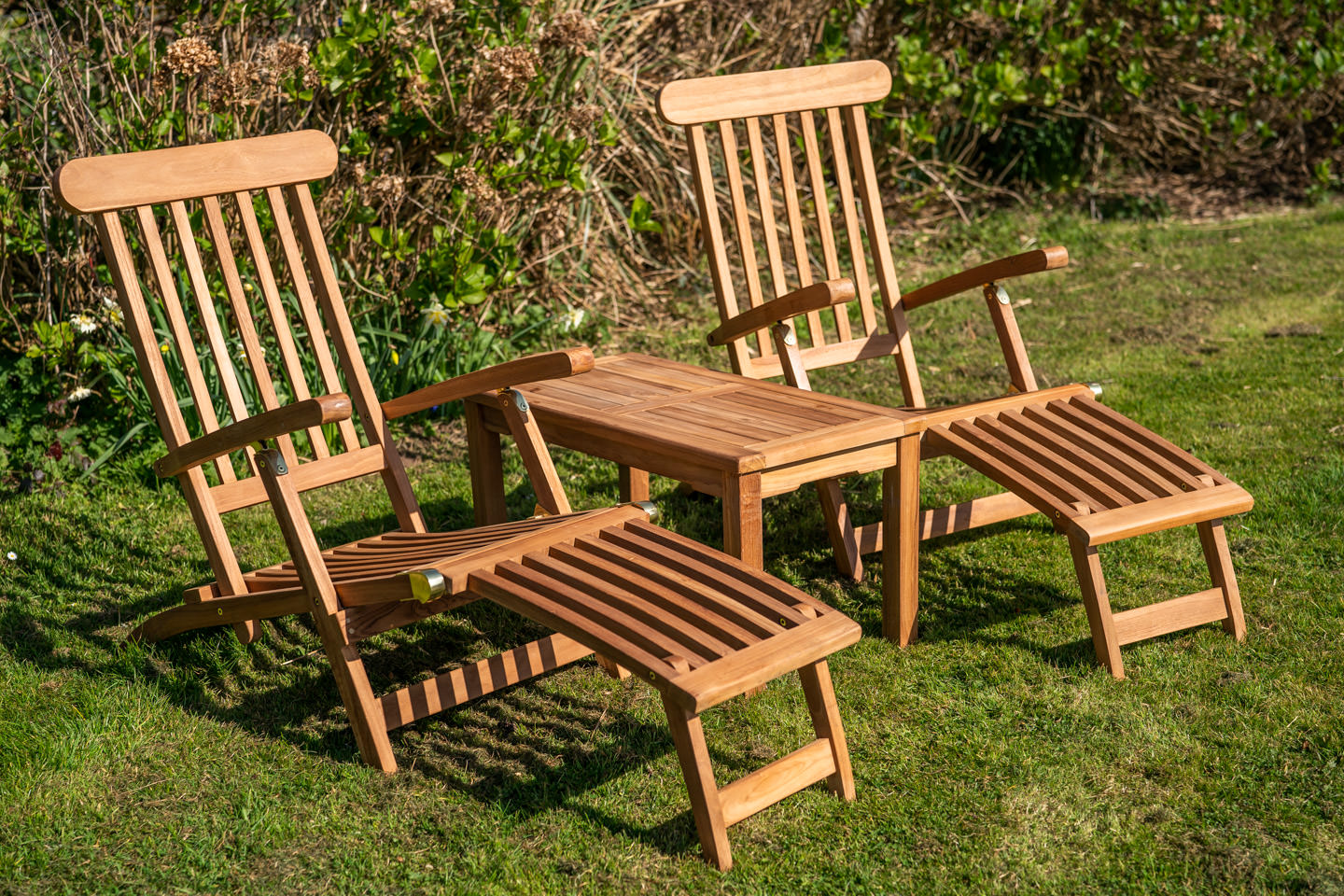 Garden Furniture Kingston upon Thames 1 Wooden sun lounger couples set with large coffee 3 2