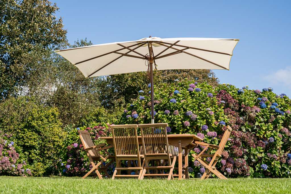 traditional cream rectangular 3x2 wooden garden parasol 03 5